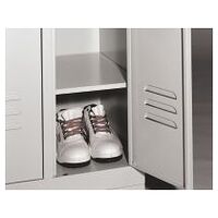 Additional shelf for shoes