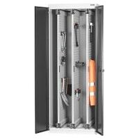 Vertikalskåp med perforerade paneler med dörrar helt av plåt