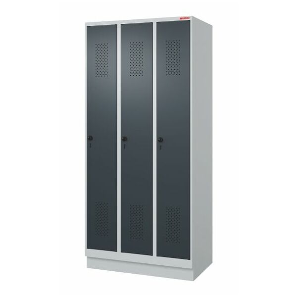 Garment locker with fitted base and security twist bar lock 3